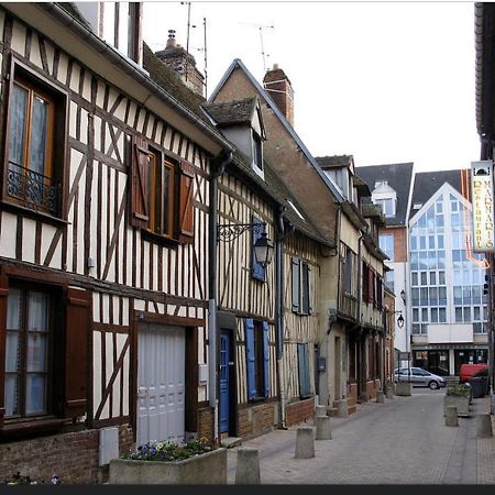 Joli Studio Hyper Centre De Beauvais Eksteriør bilde